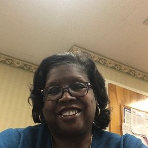 Meet your Posher, Cassandra